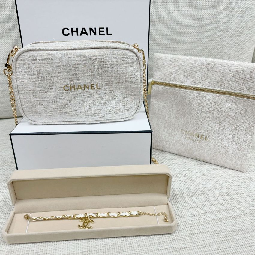 💛Chanel beauty贈品燙金絨絲質化妝袋(白金色)雙袋xDIY手鏈 (專櫃正品正貨)